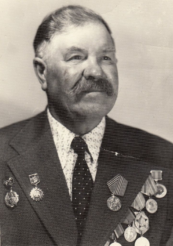 Леонов Иван Иванович