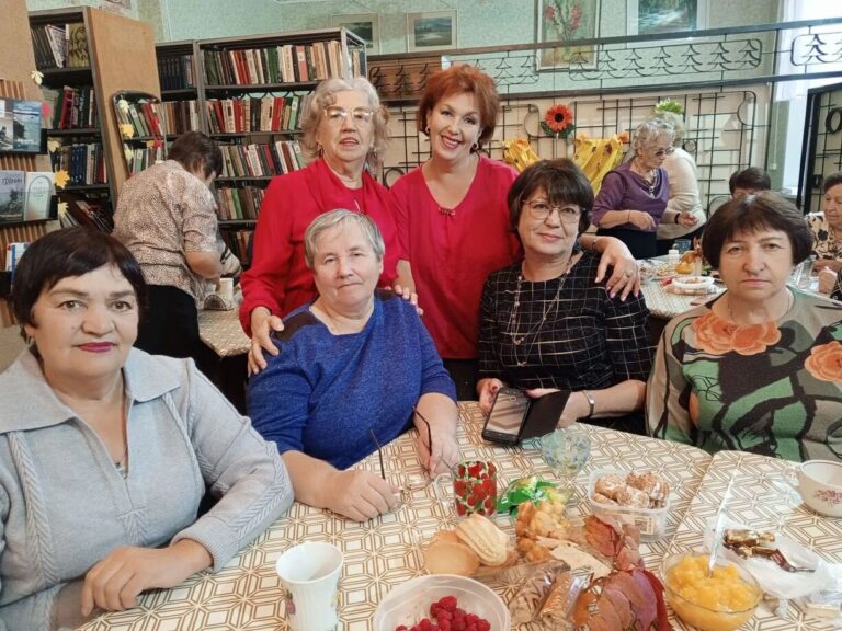 Золотая осень вдохновляет на творчество и самовыражение.